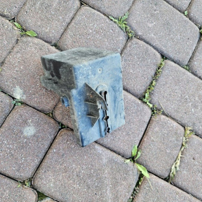 Obudowa osłona pompy ABS ABSu Opel Crossland X 9812553580