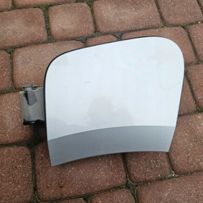 Wlew paliwa klapka wlewu paliwa Opel Crossland X 13461778 Z177