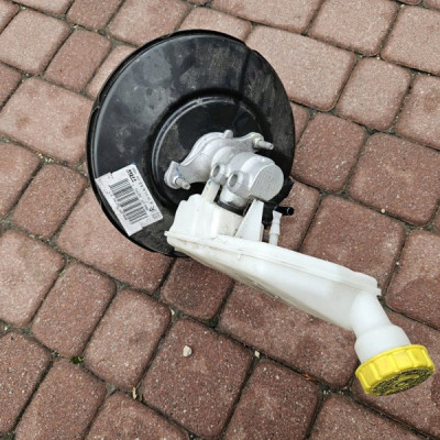 Serwo hamulcowe pompa ABS hamulca EUROPA Opel Crossland X 9813761080