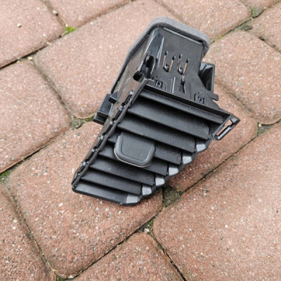 Kratka nawiewu deski nadmuchu Opel Crossland X 13461694