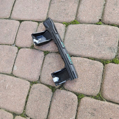 Listwa prowadnica szyby drzwi przód przedni lewa Opel Crossland X 13467525