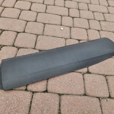 Listwa drzwi tył tylnych PRAWCYH PRAWA IGŁA Opel Crossland X 13482101