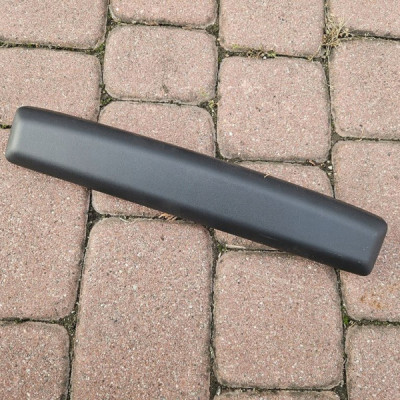 Listwa obudowa osłona plastik bagażnika klapy Opel Crossland X 13475492