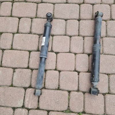 Amortyzator tył tylny komplet amortyzatory Opel Crossland X 9821016880