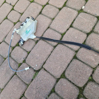 Zamek drzwi tył tylny prawy EUROPA Opel Crossland X PSA267100 16943707