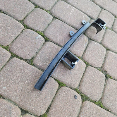 Listwa prowadnica szyby drzwi tył tylna lewa Opel Crossland X 13454324