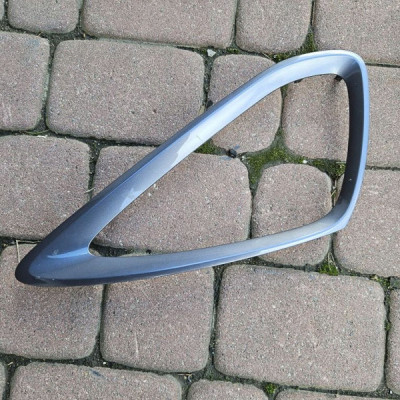 Ramka osłona boczka drzwi prawy przód prawa Opel Crossland X 39018539