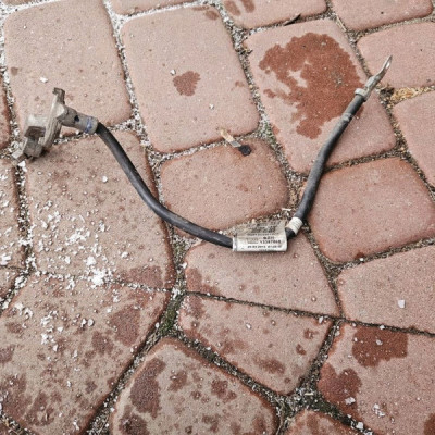 Klema minusowa akumulatora przewód kabel wiązka Opel ADAM 13387868
