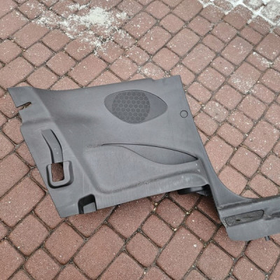 Obudowa osłona bagażnika tapicerka lewa boczek Opel ADAM 13357661