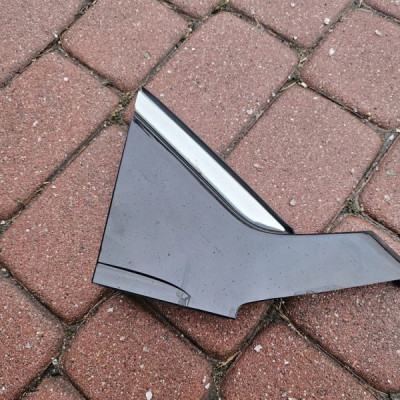 Trójkąt błotnika prawy błotnika tył tylny chrom Opel ADAM 13959012