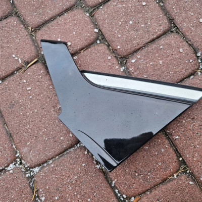 Trójkąt błotnika lewy błotnika tył tylny chrom Opel ADAM 13959013