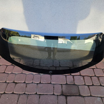 Szyba tył tylna w klape JASNA pokrywy bagażnika Opel Crossland X 2019r