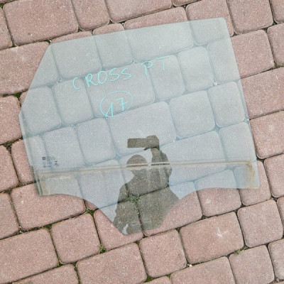 Szyba tył tylna drzwi jasna prawa Opel Crossland X 2017r