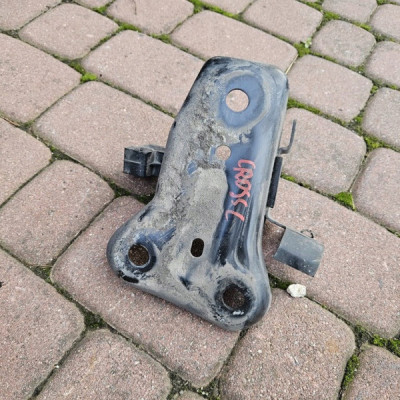 Uchwyt mocowanie belki wspornik zawieszenia tył Opel Crossland X