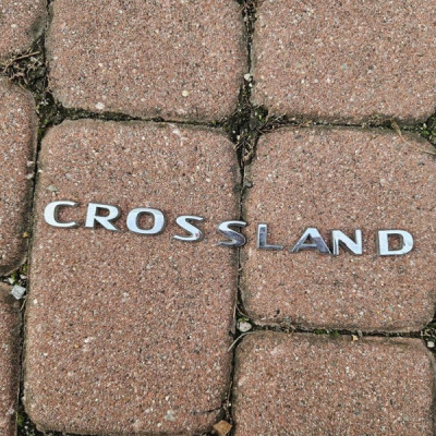 Znaczek emblemat logo klapy tył tylnej Opel Crossland X