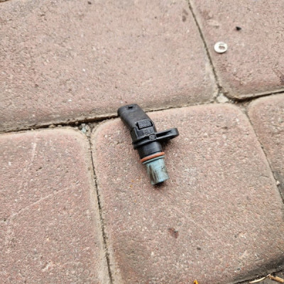 Czujnik prędkości skrzyni biegów VW Golf VII 02T906207A