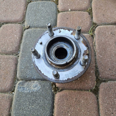 Piasta łożysko koła przód przednia Opel Insignia B 13507016