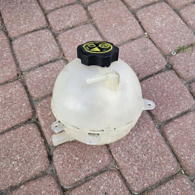 Zbiorniczek wyrównawczy płynu Opel Insignia B 23386455