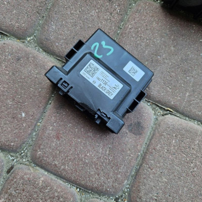 Moduł sterownik BLACK GREY PDC parkowania Opel Insignia B 13521136