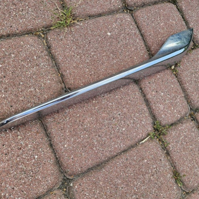 Znaczek emblemat logo grill grilla chrom lewy Opel Insignia B 13491190