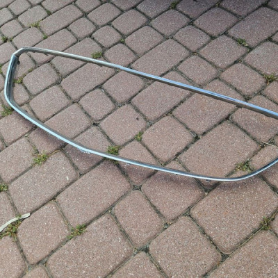 Znaczek emblemat logo grill grilla chrom prawy Opel Insignia B 13491196