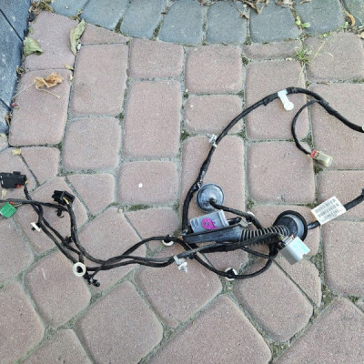 Instalacja wiązka drzwi tył tylna lewa Opel Insignia B 39133812