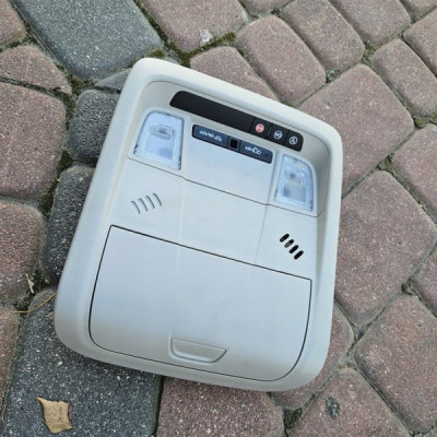 Lampka podsufitki ON-STAR oświetlenie kabiny Opel Insignia B 39117223