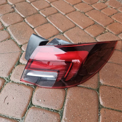 Lampa tył tylna prawa LIFT HB ledowa Opel Insignia B YR00147880