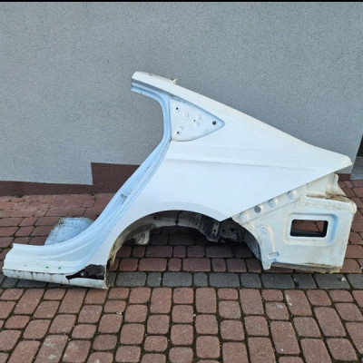 Ćwiartka błotnik podłóżnica próg Opel Insignia B HB hatchback 4x4