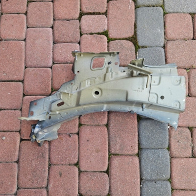 Uchwyt mocowanie wspornik blotnika cwiartka fartuch Opel Grandland X