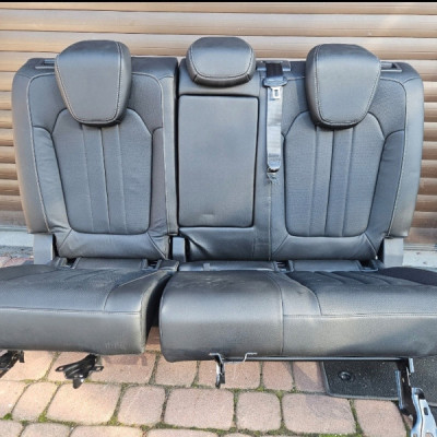 Kanapa tył tylna skóra fotel ławka podgrzewana zagłówki Opel Grandland X