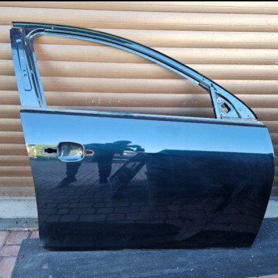 Drzwi przód przednie prawe zielone IGŁA Opel Insignia Z30V