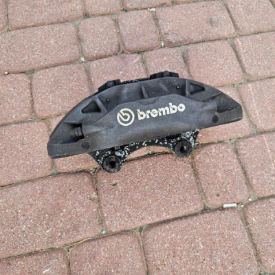 Zacisk przód przedni BREMBO hamulcowy Opel Insignia B 84123871