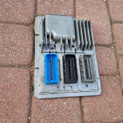 Sterownik komputer silnika 2.0B benzyna 260KM Opel Insignia B 12683537