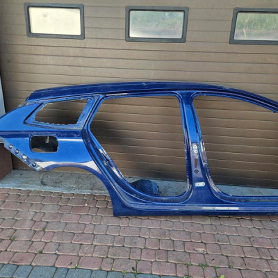 Cwiartka tył tylna prawa kombi błotnik słupek podłożnica Opel Insignia B