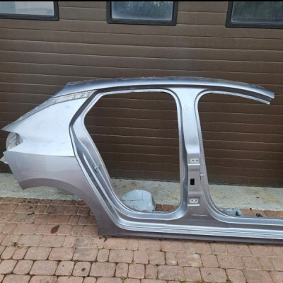 Cwiartka błotnik próg słupek podlóżnica dupa fartuch Opel Corsa F KCA