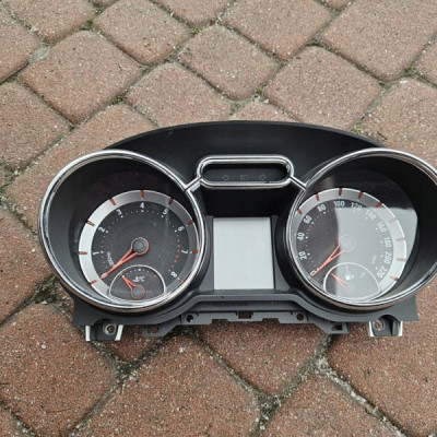 Licznik zegary 1.2 1.4 benzyna EUROPA Opel ADAM 39004993
