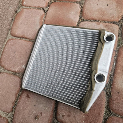 Chłodnica chłodniczka wody nagrzewnicy EUROPA Opel ADAM 164210100