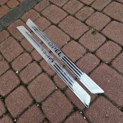 Listwa listwy progowe wykończeniowe próg EUROPA Opel ADAM