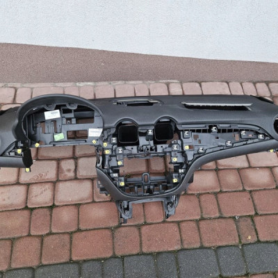 Deska konsola AIRBAG wystrzelona EUROPA Opel ADAM