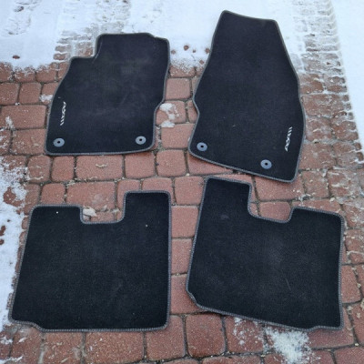 Dywan dywaniki ORYGINALNE wnętrza EUROPA Opel ADAM