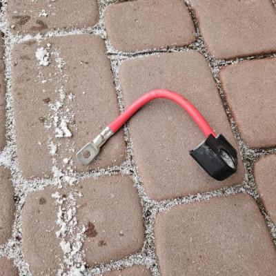 Klema plusowa Opel ADAM