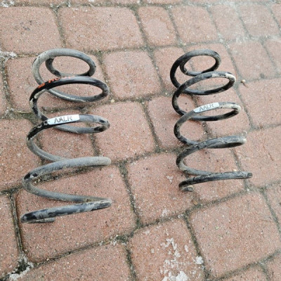 Sprężyna tył tylna zawieszenia Opel ADAM ozn. AALR