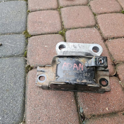 Poduszka łapa silnika 1.2 1.4 M2 Opel ADAM 13371838