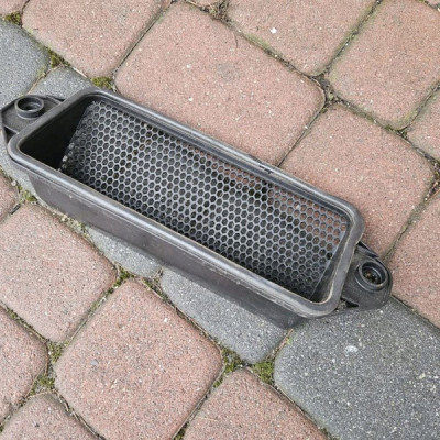 Osłona filtra kabinowego kratka Corsa E Opel ADAM 13360439