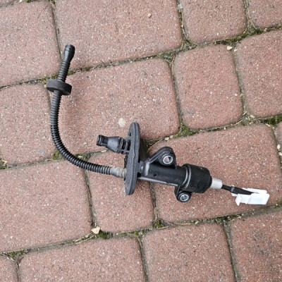 Pompka sprzęgła wysprzęglik EUROPA Corsa D E Opel ADAM 55190993