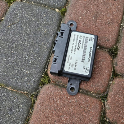 Moduł sterownik czujników parkowania PDC Europa Opel ADAM 13428825