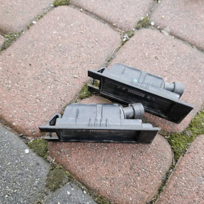 Lampka oświetlenie tablicy rejestracyjnej Opel ADAM Corsa E A049190