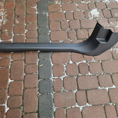 Próg listwa progowa osłona lewa EUROPA Opel ADAM 13351922