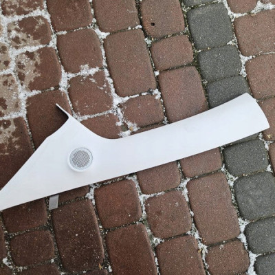 Słupek osłona słupka lewa przednia przód EUROPA Opel ADAM 13351925